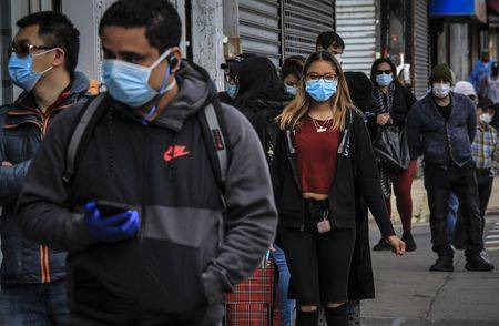 Americans will need to wear masks in 2022