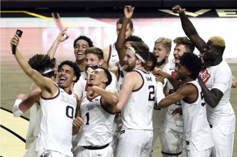No. 1 Gonzaga survives scare in West Coast Conference title game
