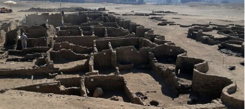 In ancient Egypt a 3,000-year-old ‘lost golden city’ were  found