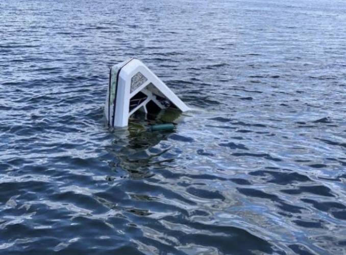 At least 2 people dead and 8 rescued after Cuba boat sinks off the coast of Key West