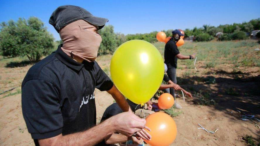 Israel strikes on Gaza after Palestinians send incendiary air balloons