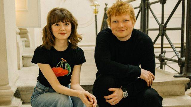 Maisie Peters, the singer, has been snapped by Ed Sheeran