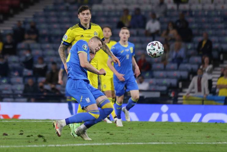 Euro 2020 quarter-finals: Sweden 1-2 Ukraine Artem Dovbyk's late header sets up England showdown