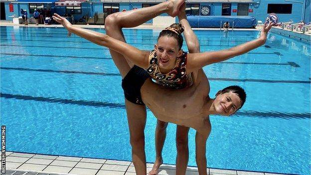 Ranjuo Tomblin is GB's first international male artistic swimmer