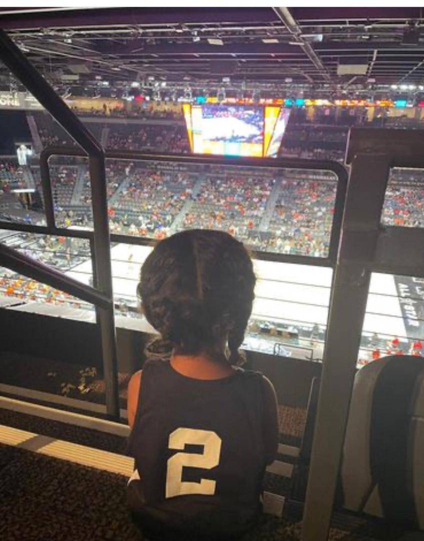 Kobe Bryant's Daughter Capri Wears Her Late Sister Gianna's Jersey to a  Basketball Game