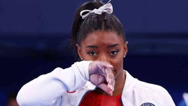 Celebrity fans praise the US gymnast Simone Biles for prioritizing mental health over the Olympics