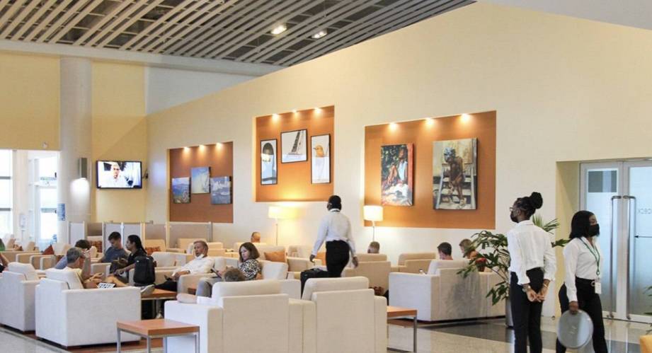 Antigua: Airports Executive lounge reopens to passengers