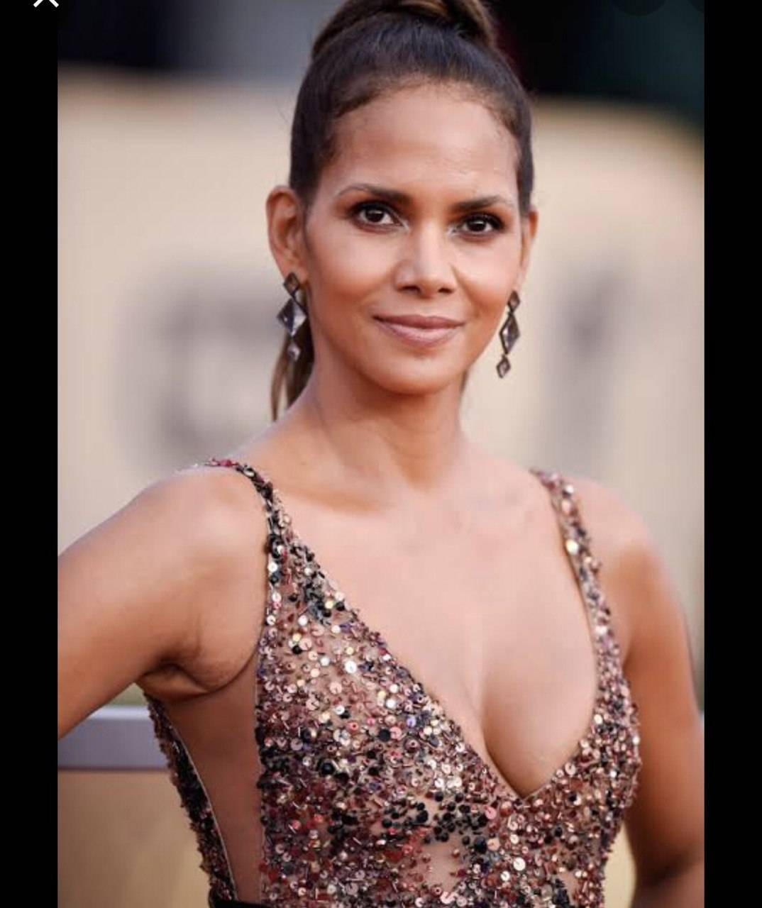 Halle Berry reveals that she broke two ribs while filming her new movie bruised
