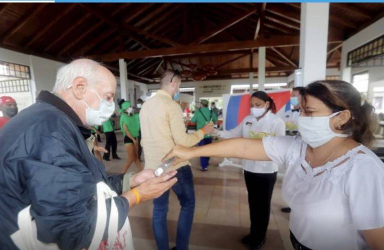 Tourists will have to be vaccinated or have a negative PCR test upon arrival in Cuba