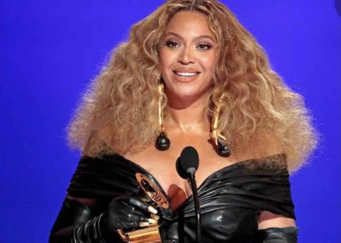 Beyoncé Reflects on Turning 40 in Rare Personal Letter to Fans