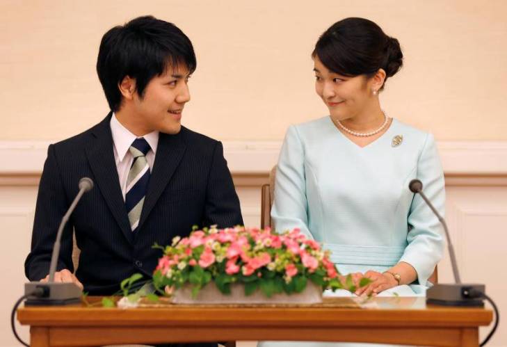 Japan's Princess Mako to give up immediate payment in controversial marriage