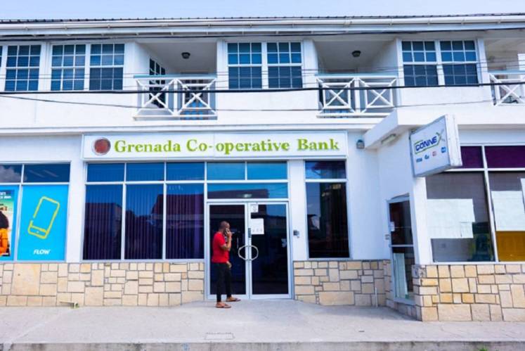 Grenada: Five Trinidadians arrested in connection with Carriacou bank robbery