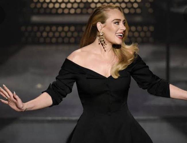 Adele Releases Long-Awaited 4th Studio Album, '30'