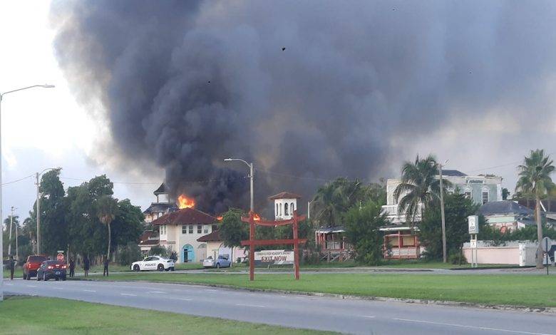 Bahamas: Massive fire breaks out at abandoned GB International Bazaar building