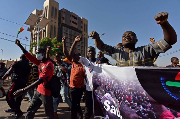 Tear gas fired at Burkina Faso protesters decrying Islamist attacks