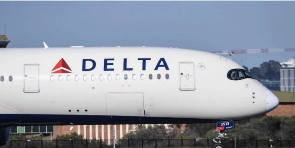 3 women charged with assaulting Delta employees after flight attendants told them they couldn't boar