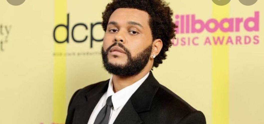 The Weeknd Leaps Past Justin Bieber and Breaks Record for Most Spotify Listeners