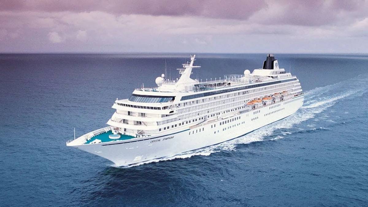 AN ARREST WARRANT HAS BEEN issued for a Crystal Cruises ship