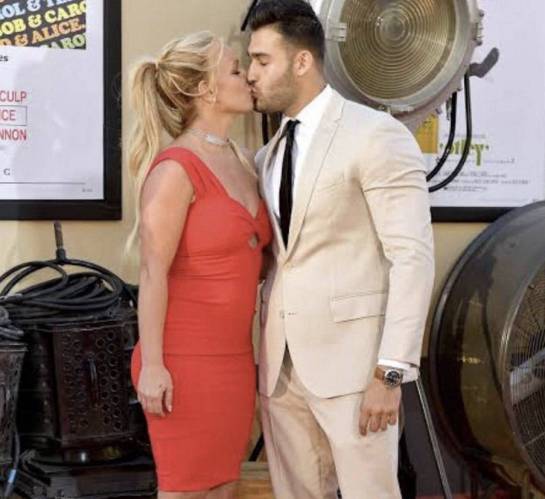Britney Spears and Sam Asghari Find Peace in Hawaii, See It as a 'Sacred Place,' Source Says