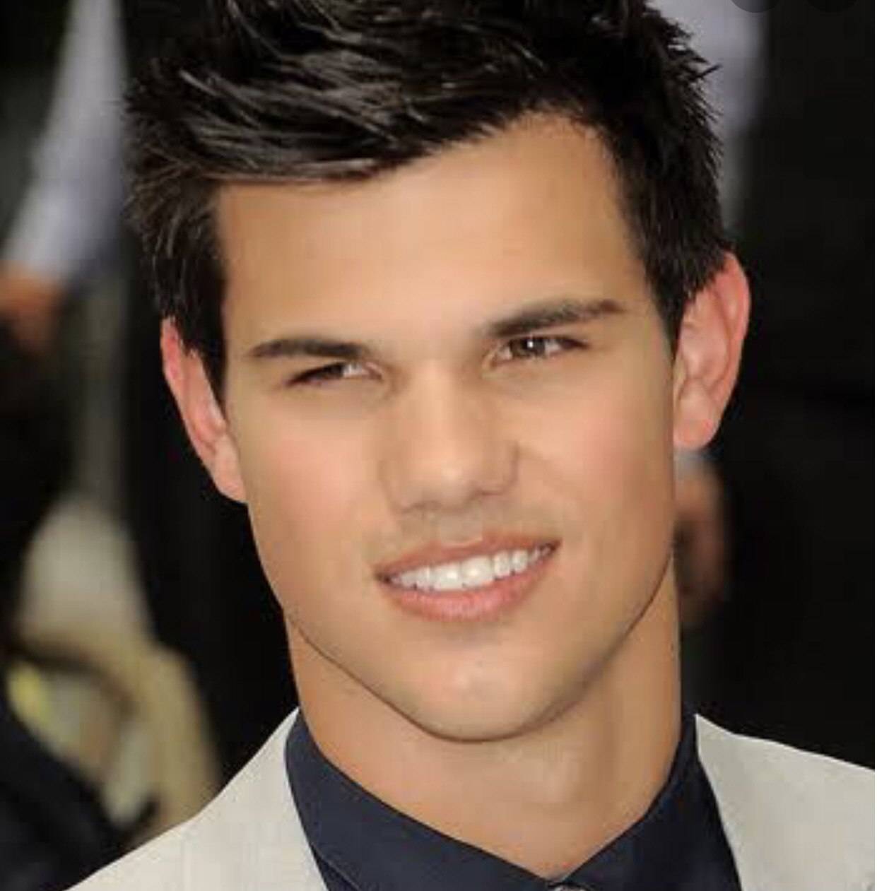 Taylor Lautner Says He Was 'Scared' and 'Super Anxious'