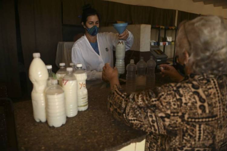 Cuba runs out of milk, breaking Castro’s promise