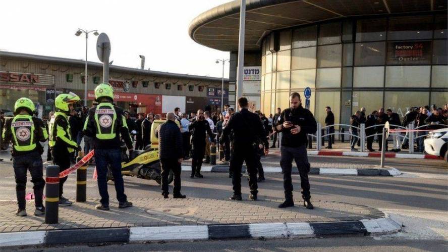 Four killed in Israel at a shopping centre attack