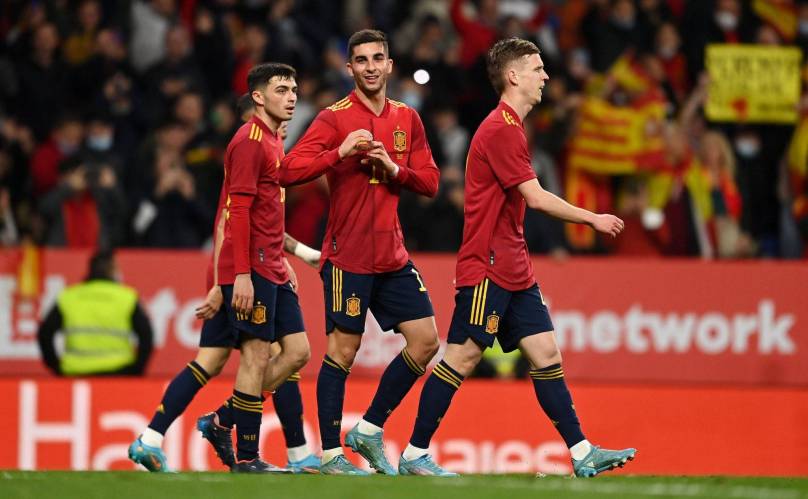 Spain 2-1 Albania:Dani Olmo scored a stoppage-time winner