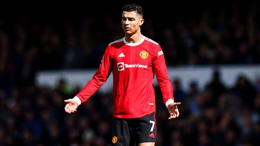 Manchester United forward apologises about Cristiano Ronaldo phone footage emerges