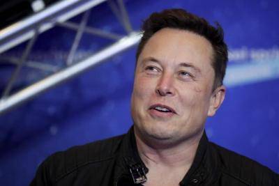 Elon Musk loses bid to end SEC agreement on oversight of Tesla tweets