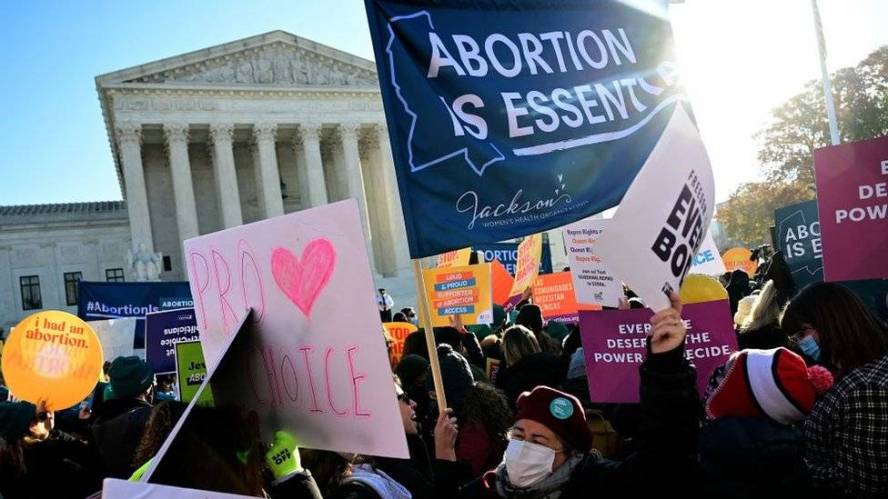 US Supreme Court leak suggests abortion law repeal Roe v Wade