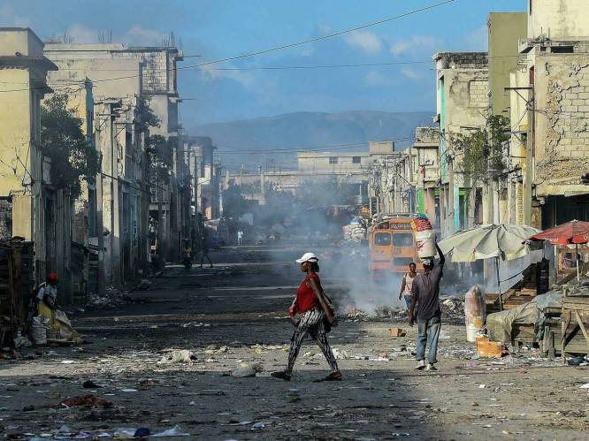 Doctors targeted and hospitals close amid gang violence in Haiti