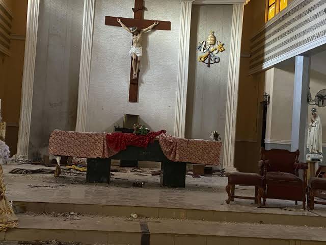 Shooters killed Catholic worshippers in Ondo Nigeria Owo church attack