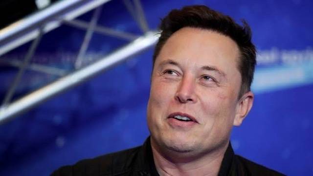 Elon Musk threatens to back out from the Twitter deal
