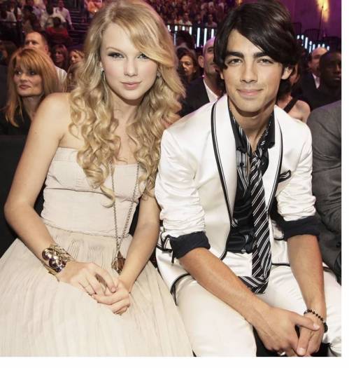 Joe Jonas Changes 'Much Better' Lyric -- and Fans Think It Has Something to Do With Taylor Swift