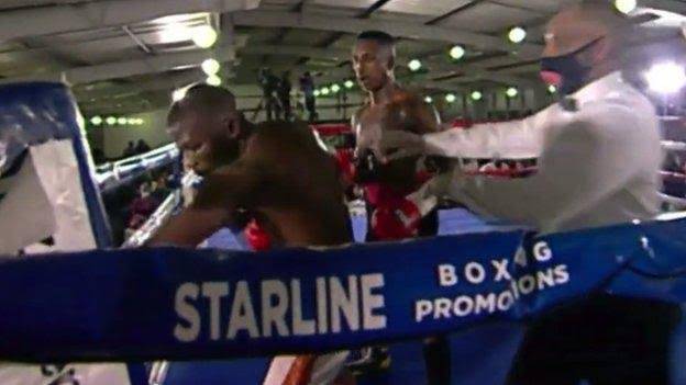 Simiso Buthelezi, South African boxer, dies after ending bout punching 'invisible opponent'