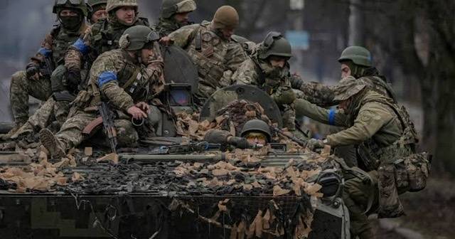 The UK pledges an extra £1bn in military support to Ukraine War
