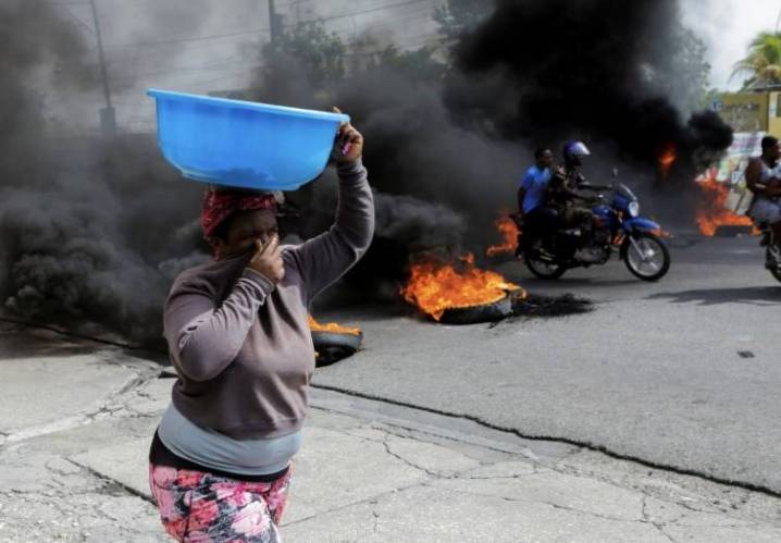 Haiti protests over fuel shortages go on even as deliveries resume