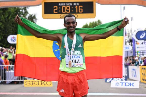 Tamirat Tola Wins World Athletics Men’s Marathon in Championship Record