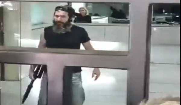 Armed Lebanese man hailed hero for holding Beirut bank hostage