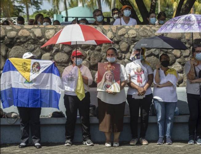 Nicaraguans celebrate Mass peacefully after procession ban