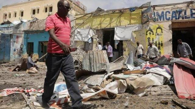 More than 20 people died in a Somalia hotel siege by the al-Shabab