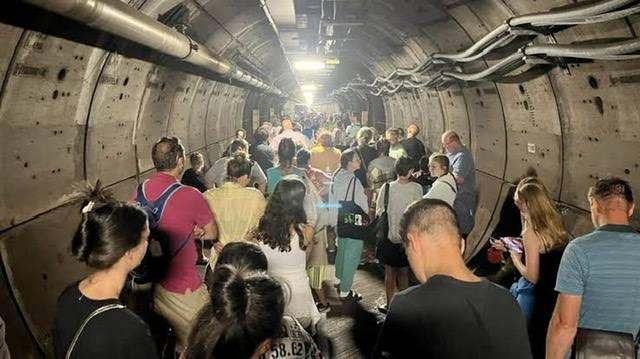 Passengers stuck for hours in Eurotunnel Le Shuttle inside a tunnel