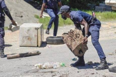 Jamaica: St Thomas roads blocked for a second day