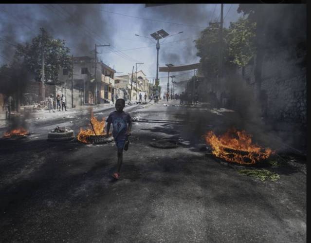 Police in Haiti blame gang members for slaying of 3 officers