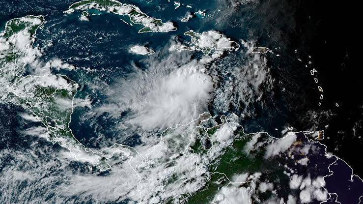 Hurricane Ian begins lashing Cuba, threatening devastating damage ahead of its arrival in Florida