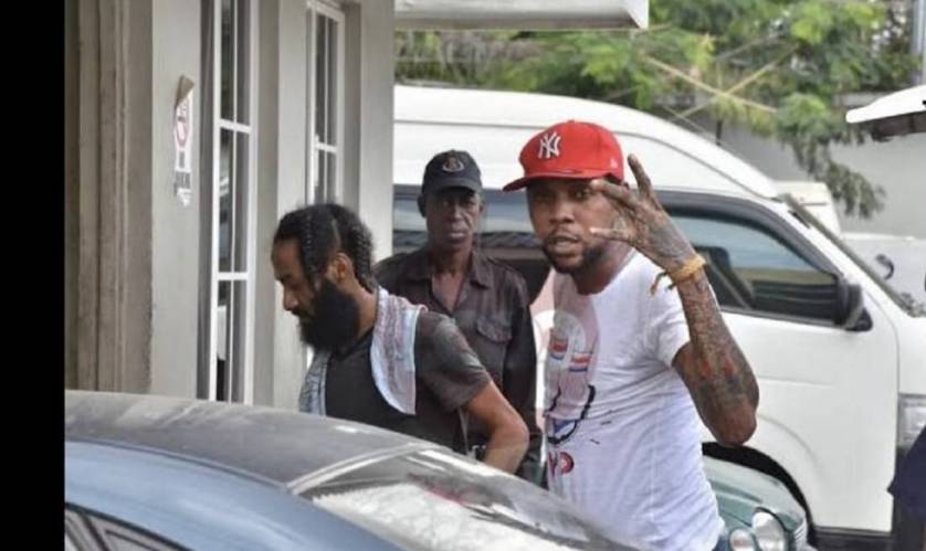 Kartel's lawyer says prison transfer in rain 'an attempt on his life'
