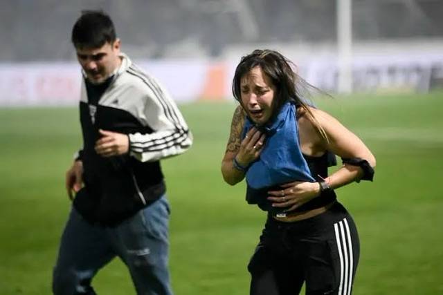 Police use tear gas, and One person dies at Gimnasia-Boca Juniors game