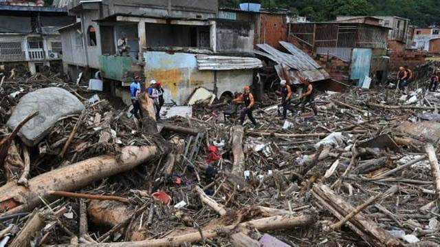 Dangerous landslides sweep away homes in Venezuela