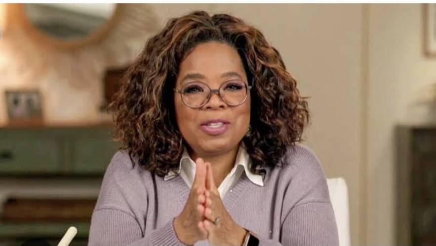 Oprah Winfrey Reveals She Had Double Knee Surgery
