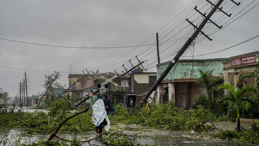 Cuban authorities review recovery in hurricane-affected provinces